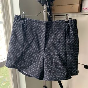 A|X Shorts